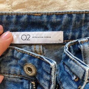 Q2 denim jeans